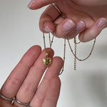 Naszyjnik heart locket z zawieszką otwieranym sercem w wersji złotej